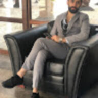 عمر حلمي