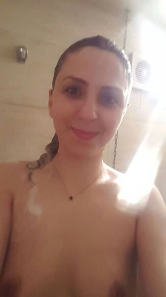 محجبة لبنانية جسمها مرمر (8).jpg