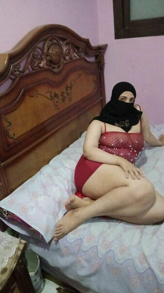 حصريات هادى الهادى 36  لأول مرة منقبة مصرية كيرفى عريانة ملط بتعرض لحمها (2).jpg