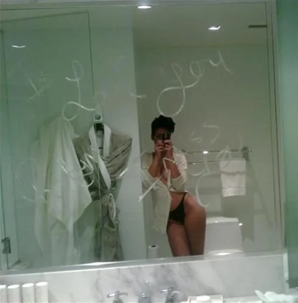 10-Rihanna-leaked-naked-nude-optimized.webp