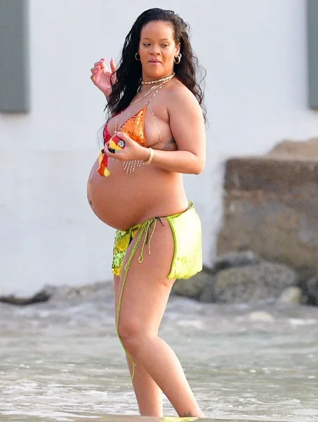 Rihanna-naked-topless-porn-bikini-feet-sexy-ass-tits-pussy-pregnant-bikini-beach-ScandalPlanet-23-optimized.webp