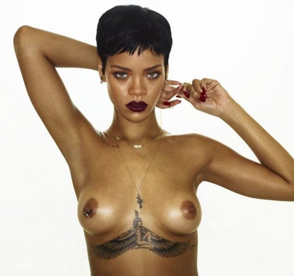 Rihanna Nude Photo Collection Leak  (97).jpg