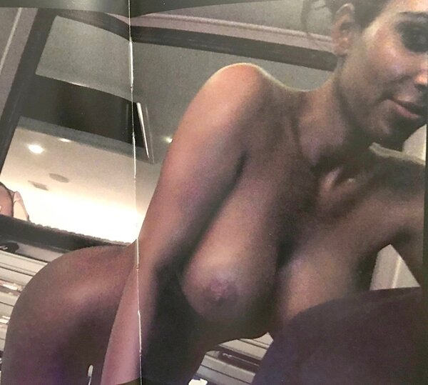 The gallery below features the complete collection of Kim Kardashian’s nude selfies to date (14).jpg
