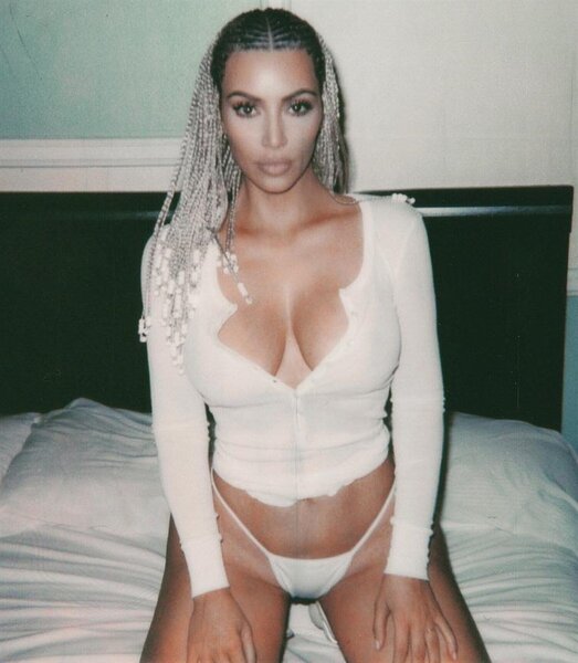 The gallery below features the complete collection of Kim Kardashian’s nude selfies to date (9).jpg